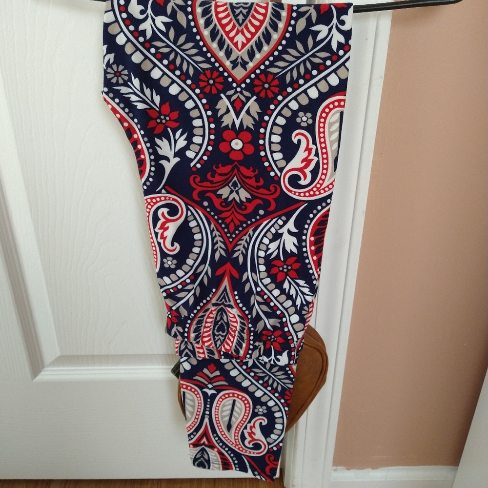 Very Bold Yet Sexy Leggings 💋